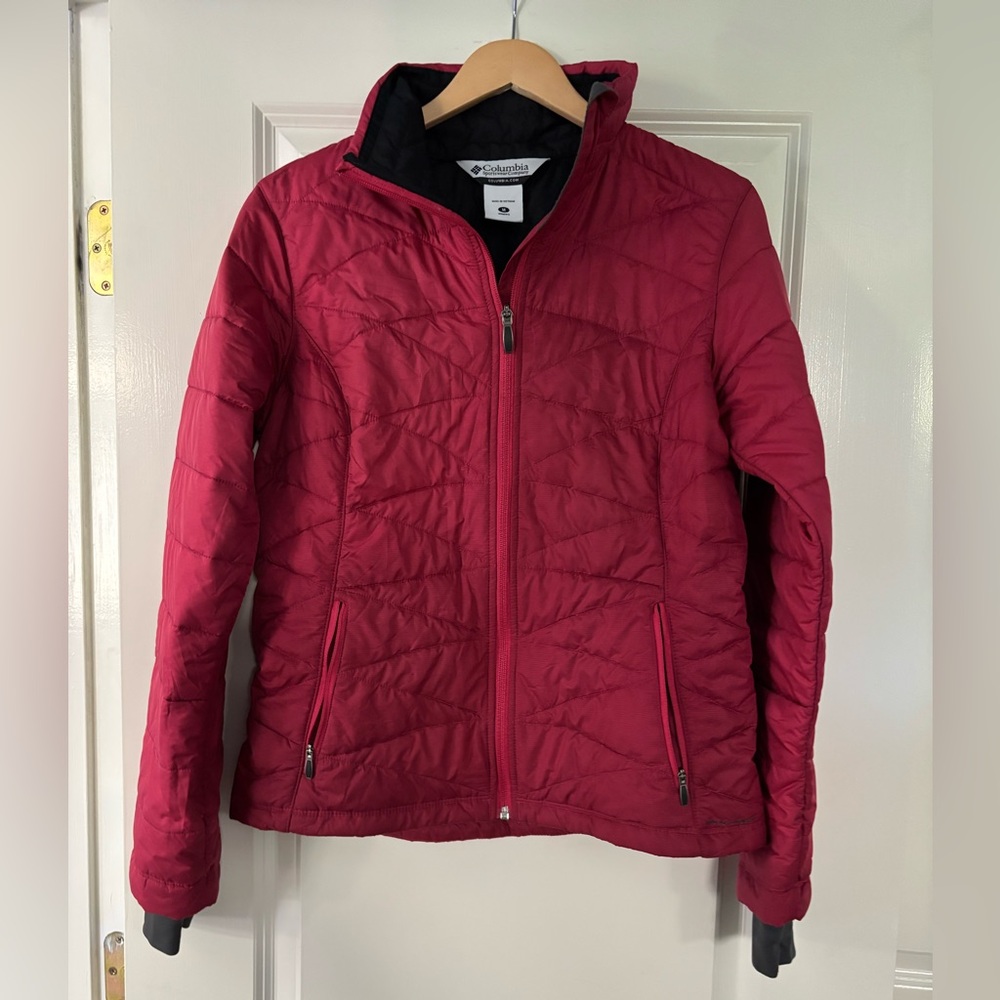 Columbia Women's Puffer Jacket - Deep Red